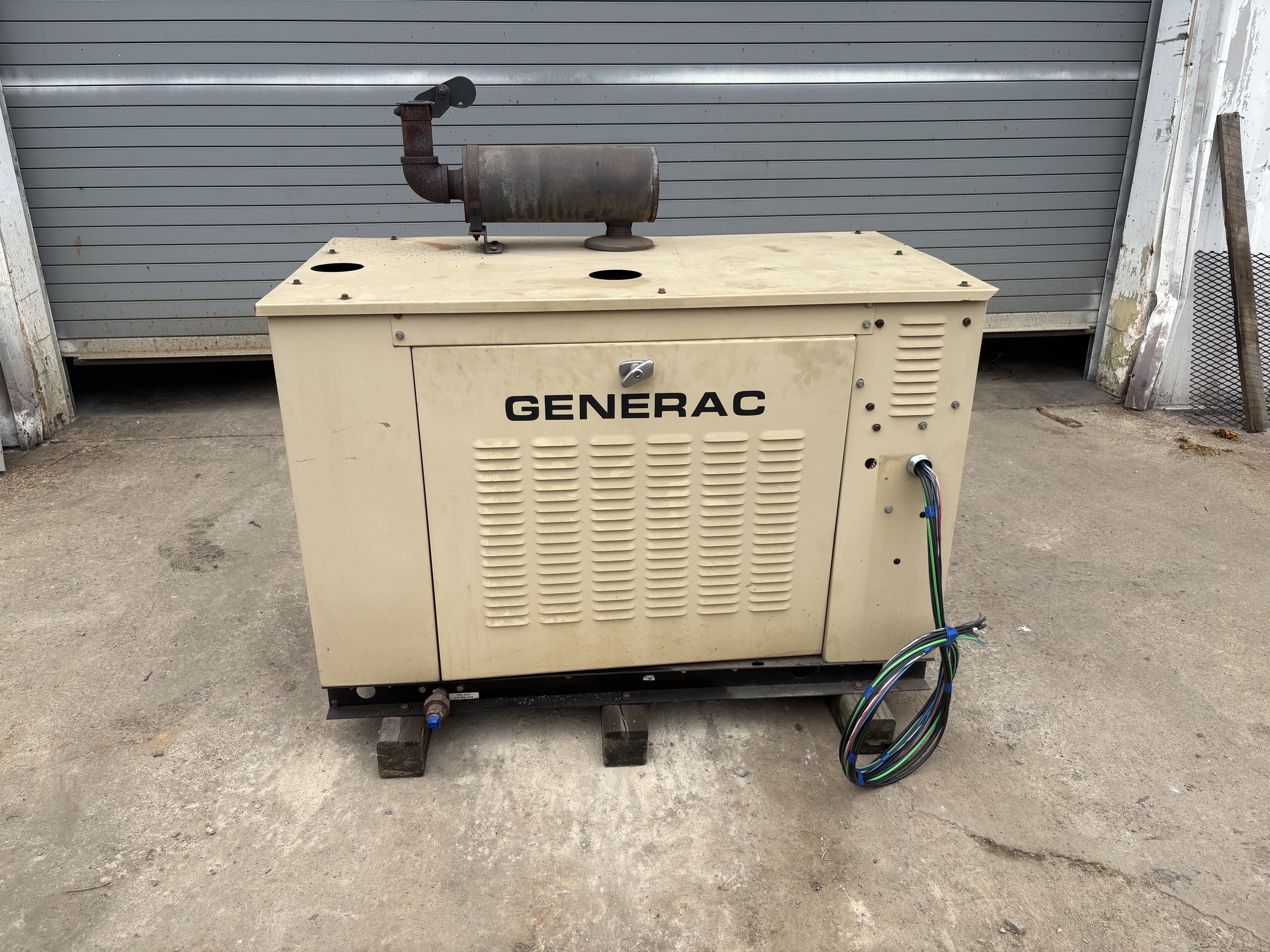 Generac Generator Nat Gas 25 KW 120/208/240 V 208.3/120.2/104.2